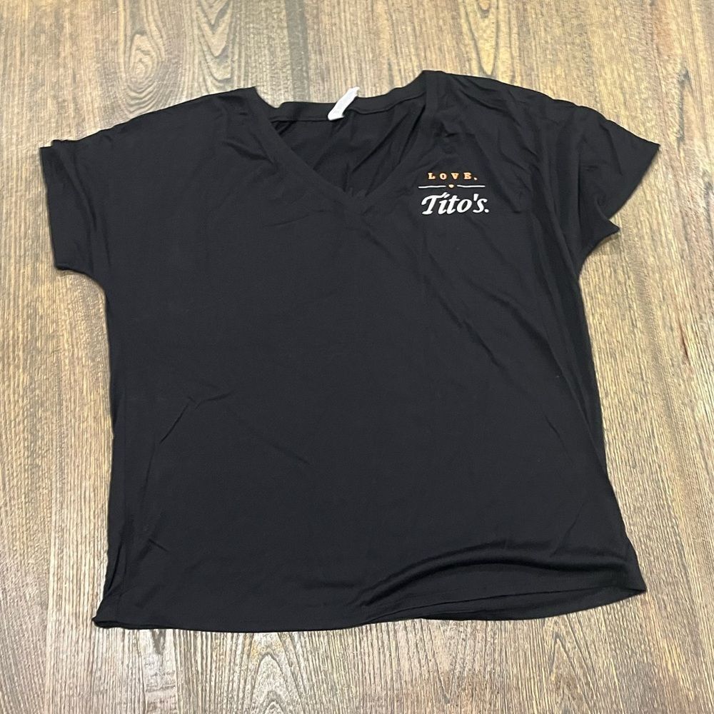 Tito's Handmade Vodka Womens Shirt V-Neck Printed Tees Short Sleeve Black Size M